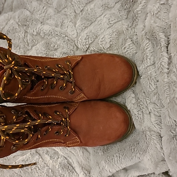Levi's Size 8.5 Burgundy Red Suede Leather Heeled Work Boots - Picture 3 of 7